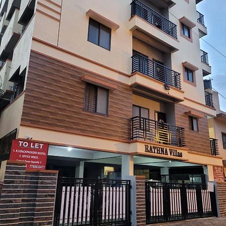 Rv Backpackers Hotel Bangalore Exterior photo